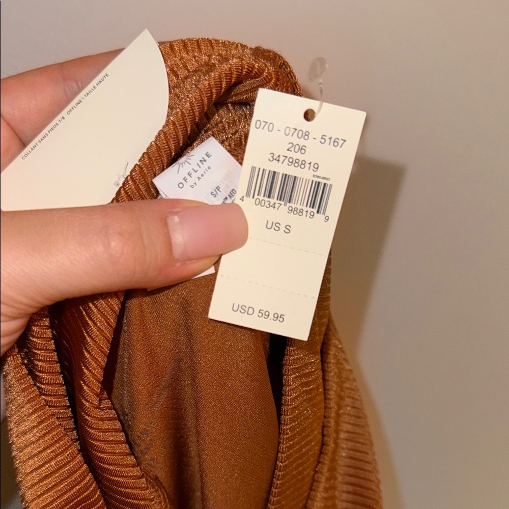 Aerie Offline Collection Rust Orange Two-Piece Workout Set - Picture 4 of 5